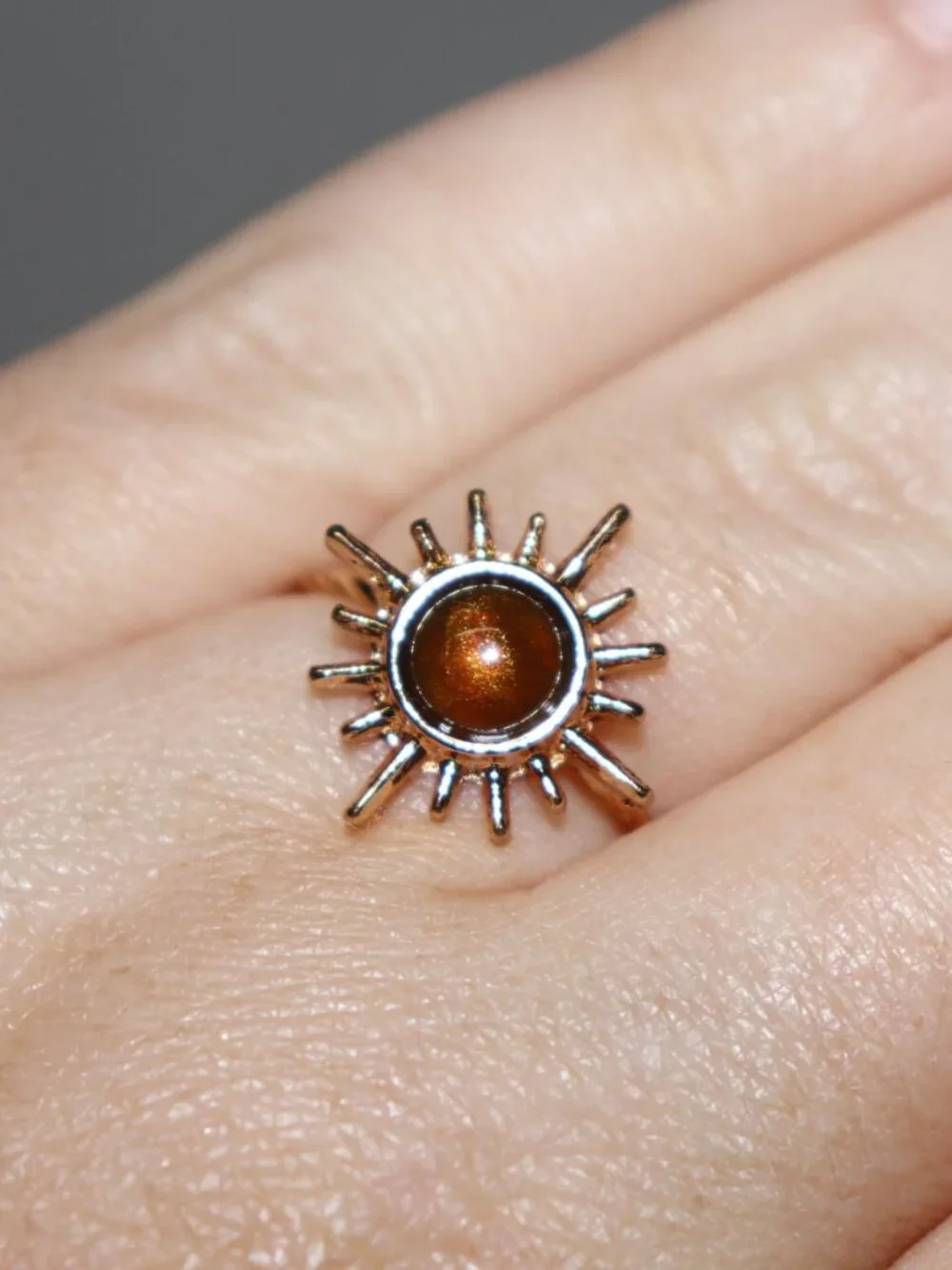 ✨ NWOT Gold Sunburst Ring • Adjustable Size 7–8 ✨
